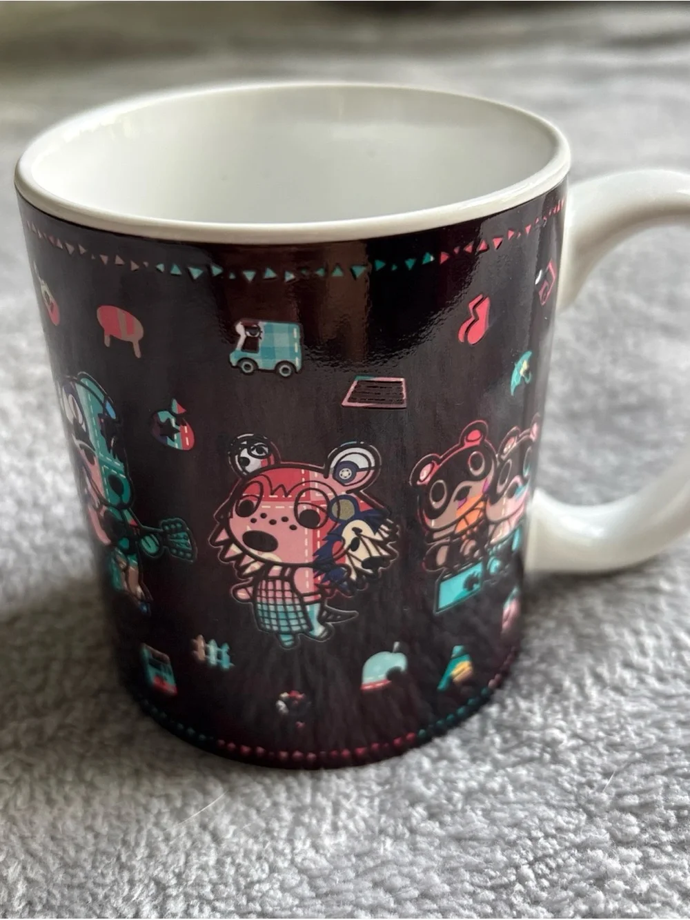 Paladone Animal Crossing Heat Sensitive Color Changing Coffee Mug - Nintendo